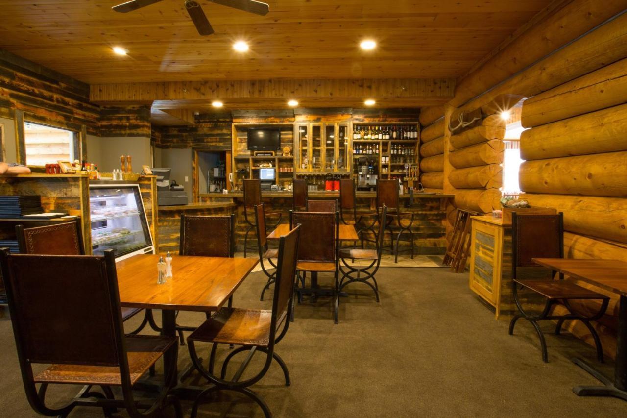 Headwaters Lodge & Cabins At Flagg Ranch โมแรน ภายนอก รูปภาพ